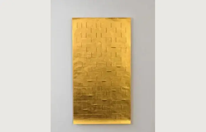 Zarina’s Blinding Light (2010), illustrated in Artdaily’s Paris exhibition article.